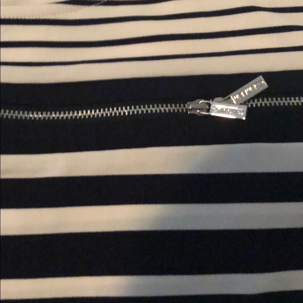 NWT Calvin Klein navy/white striped top, MEDIUM - Picture 4 of 4
